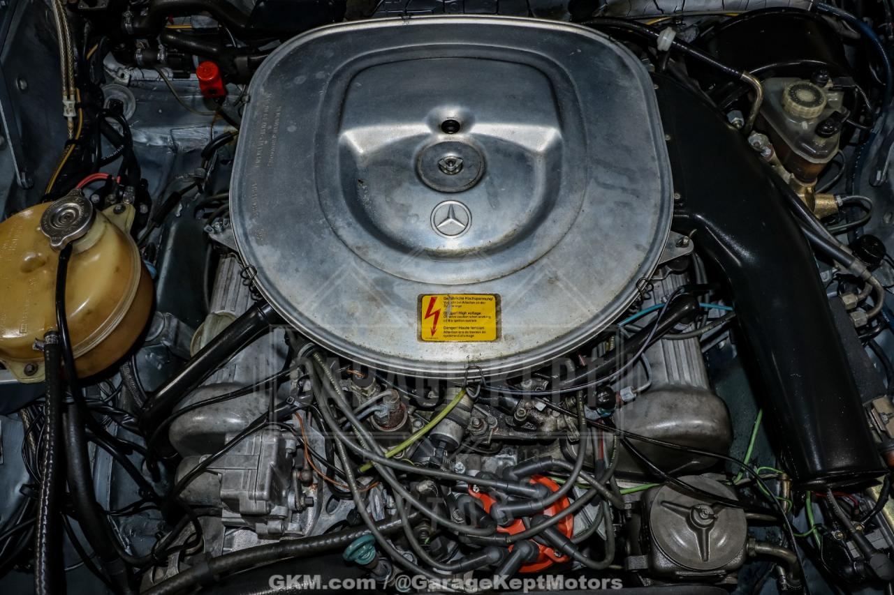 1983 Mercedes - Benz 380-Class