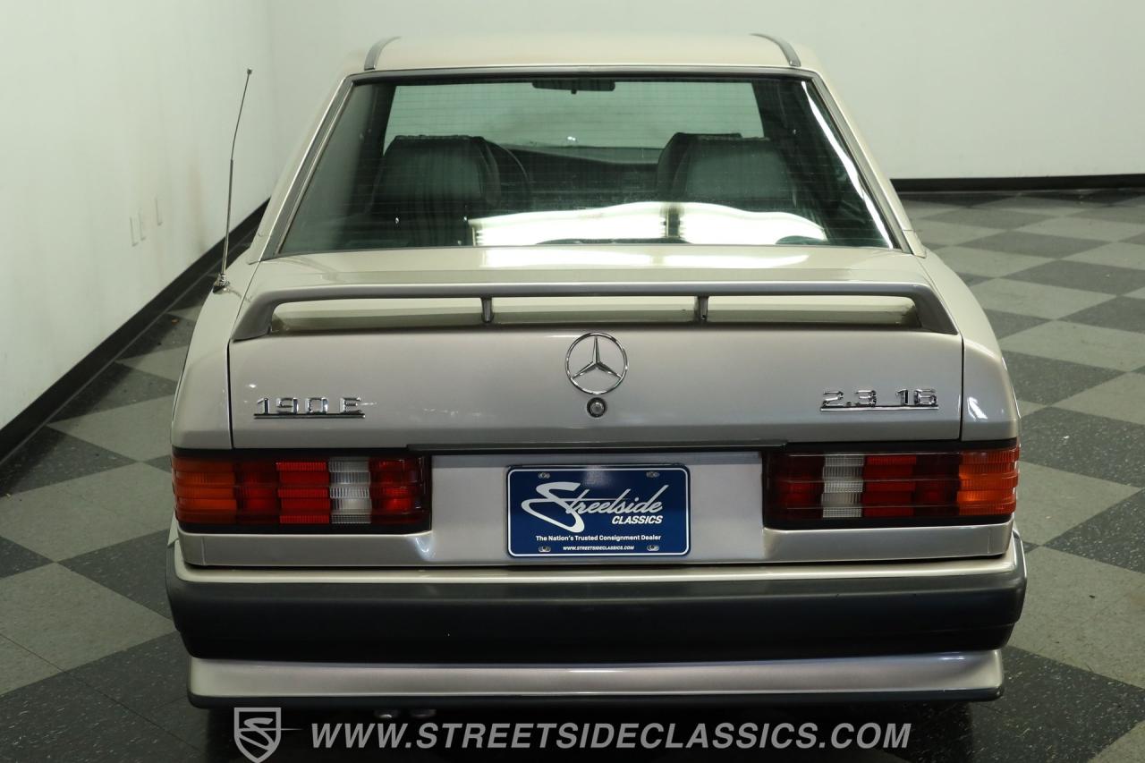 1985 Mercedes - Benz 190E