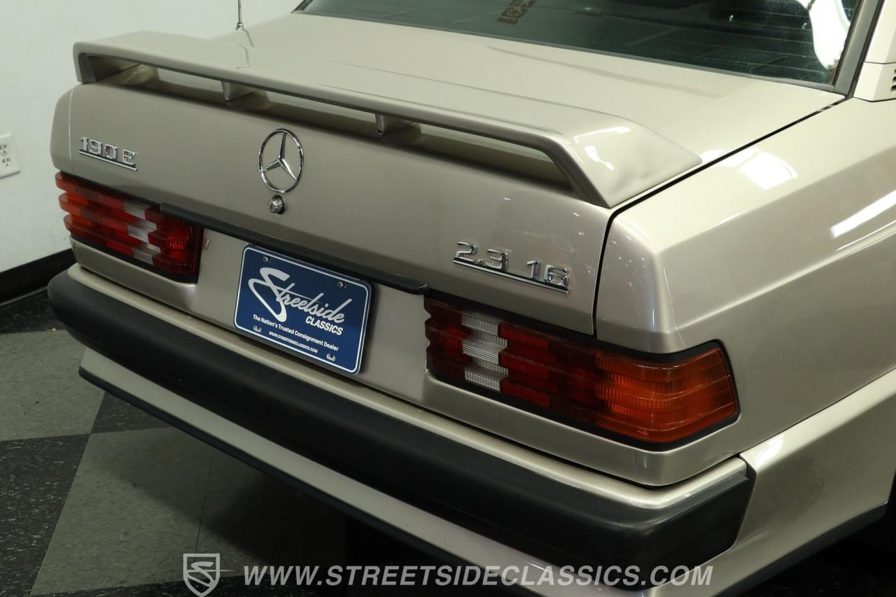 1985 Mercedes - Benz 190E