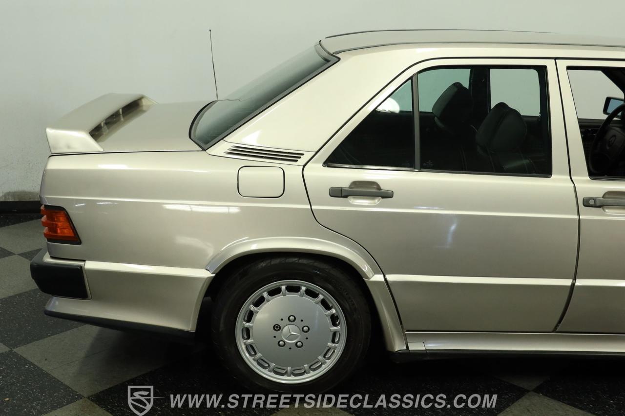 1985 Mercedes - Benz 190E