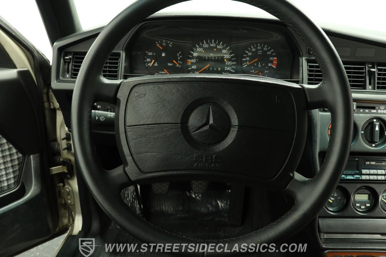 1985 Mercedes - Benz 190E