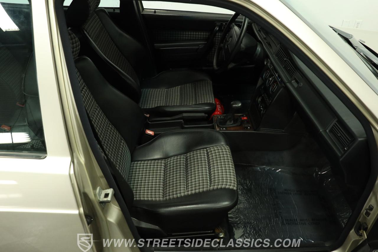 1985 Mercedes - Benz 190E