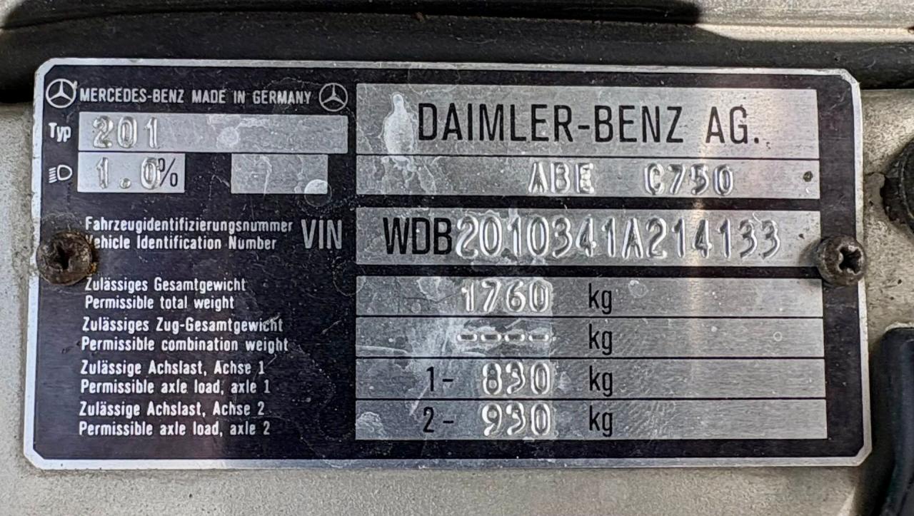 1985 Mercedes - Benz 190E