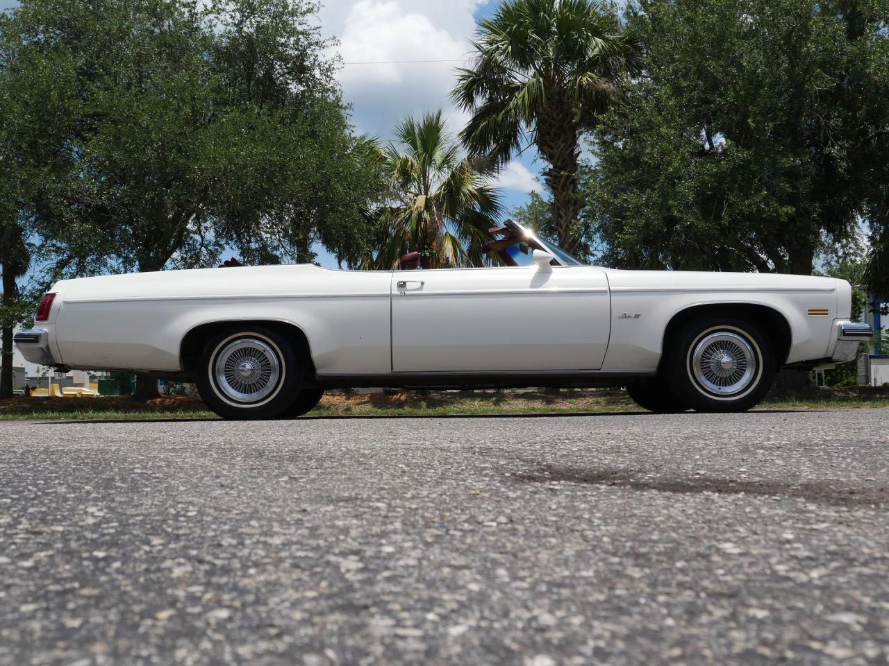 1975 Oldsmobile Delta 88 Royale Convertible