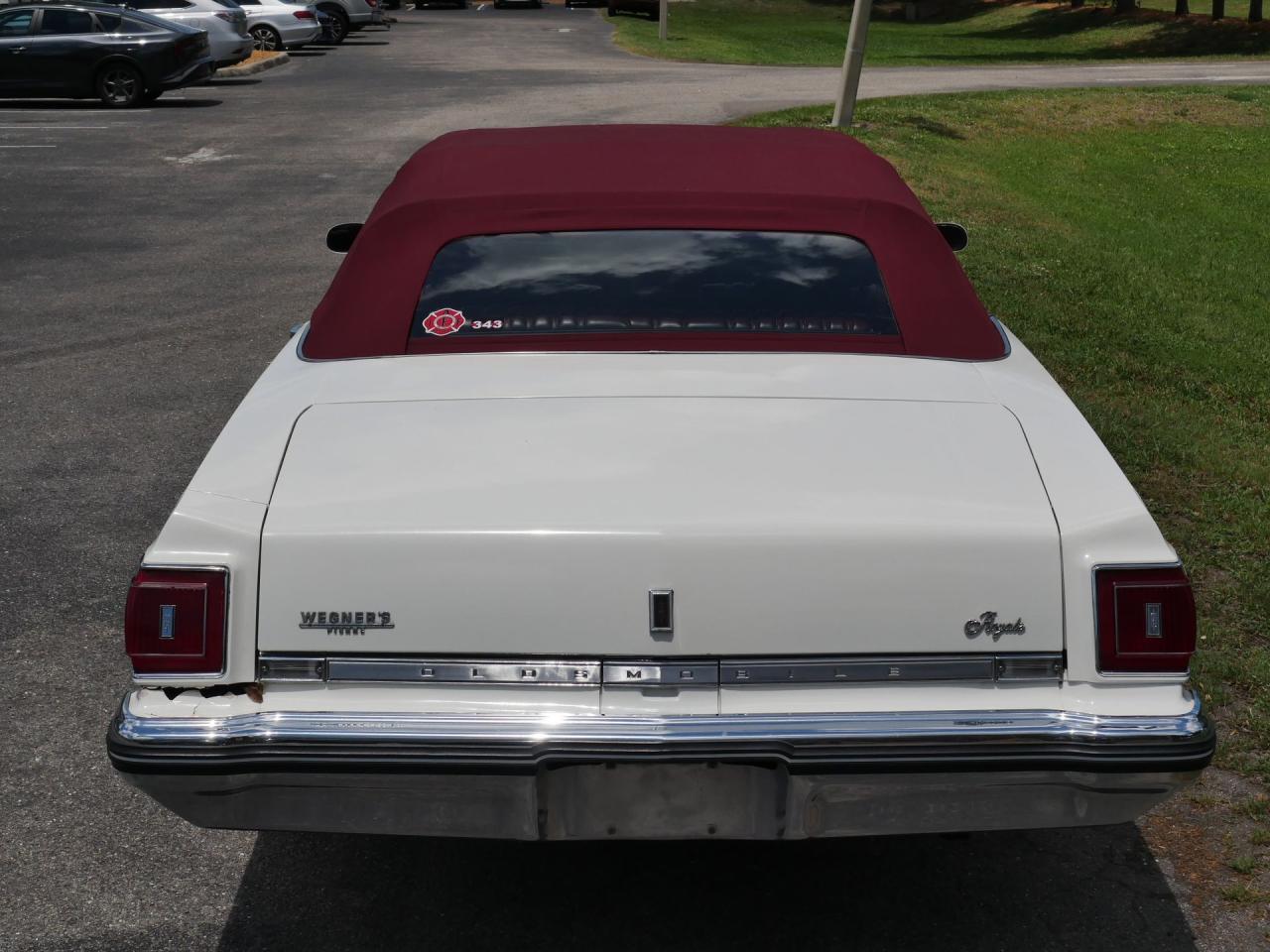 1975 Oldsmobile Delta 88 Royale Convertible