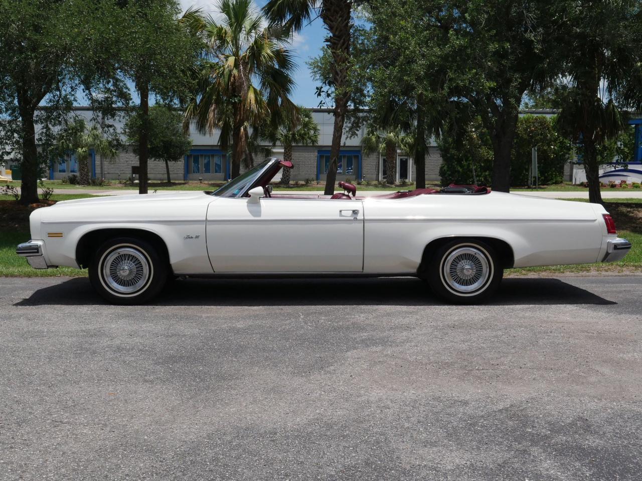 1975 Oldsmobile Delta 88 Royale Convertible