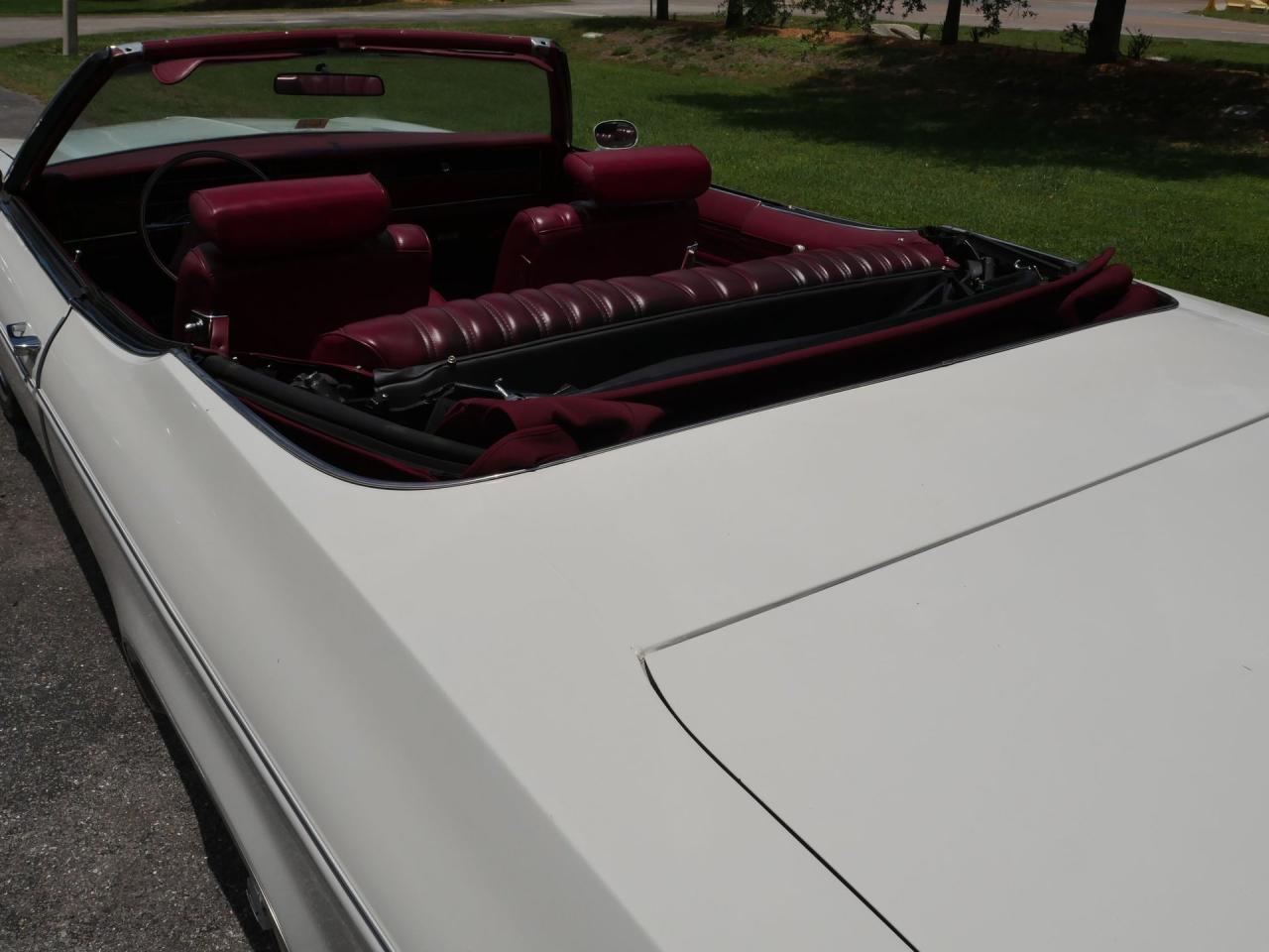 1975 Oldsmobile Delta 88 Royale Convertible