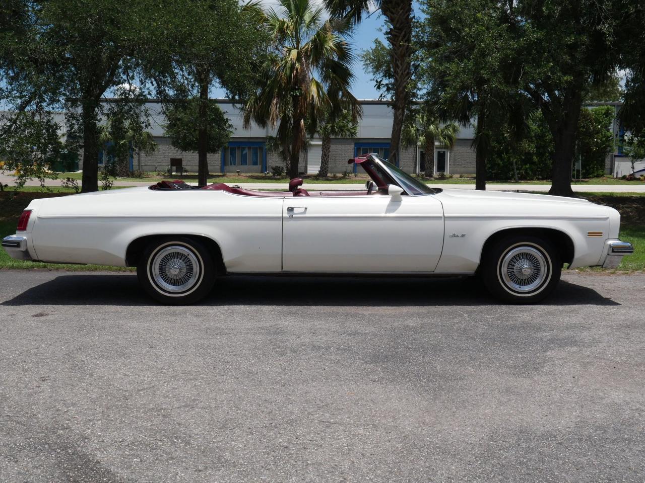 1975 Oldsmobile Delta 88 Royale Convertible