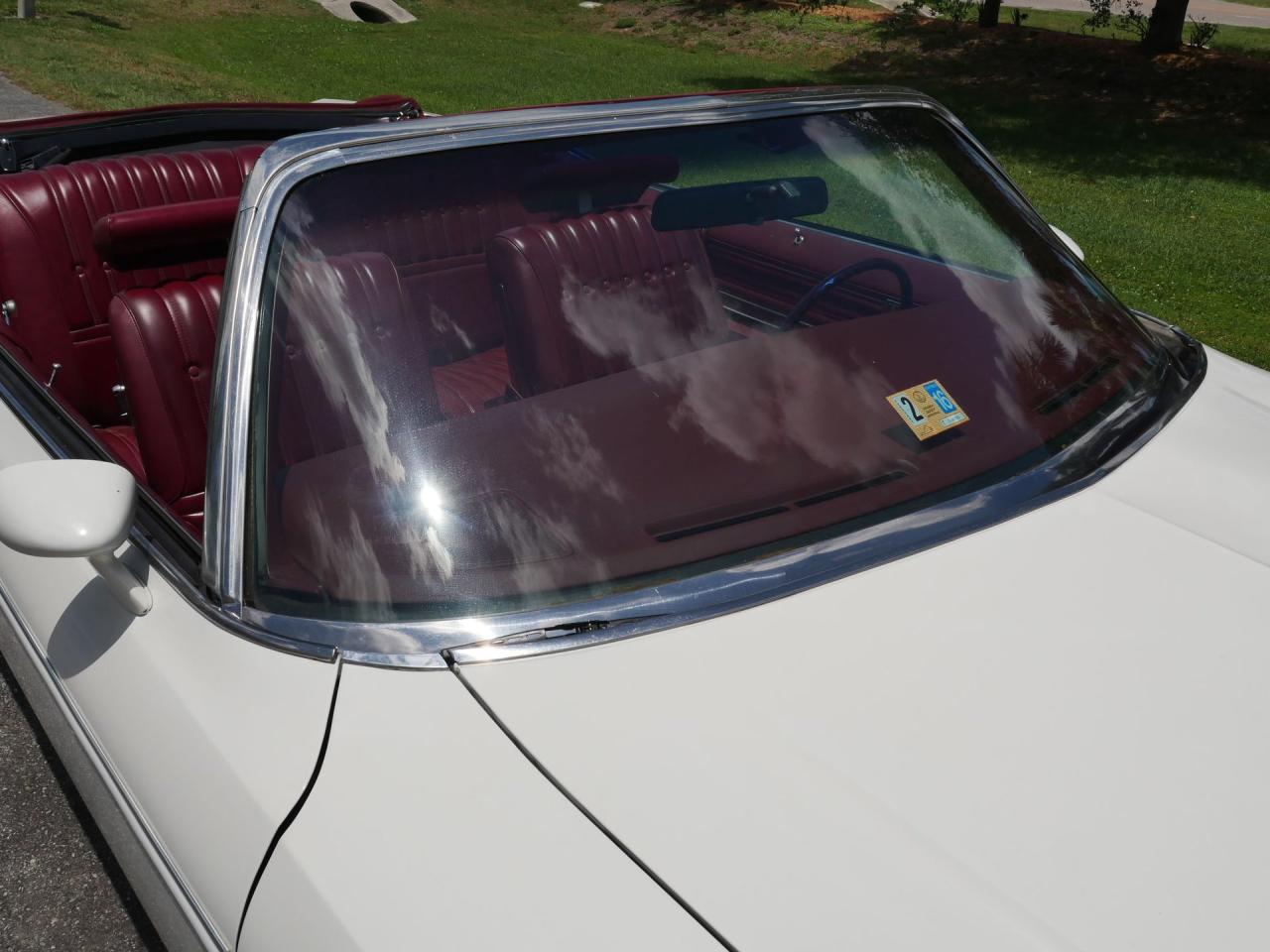 1975 Oldsmobile Delta 88 Royale Convertible