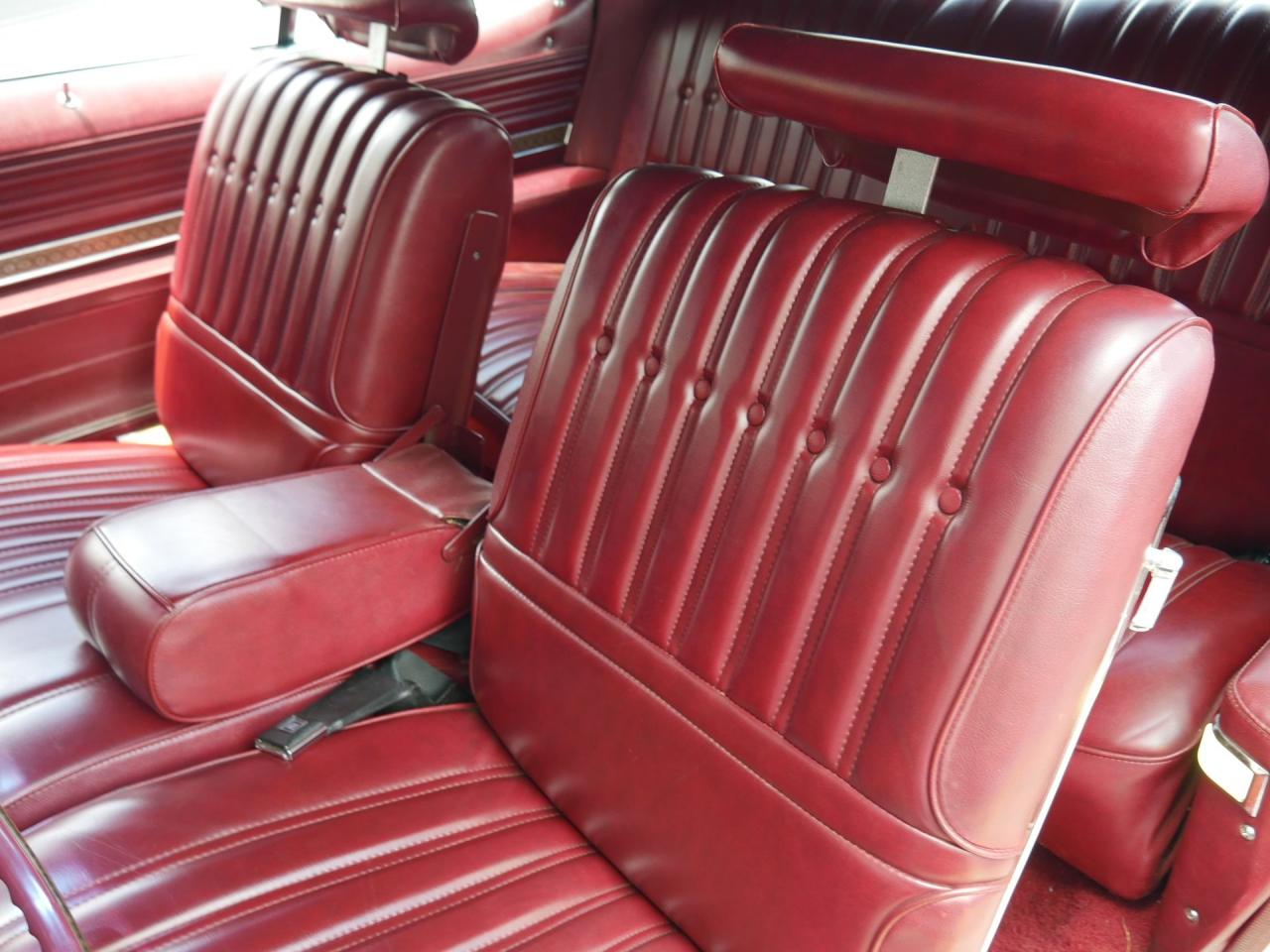 1975 Oldsmobile Delta 88 Royale Convertible