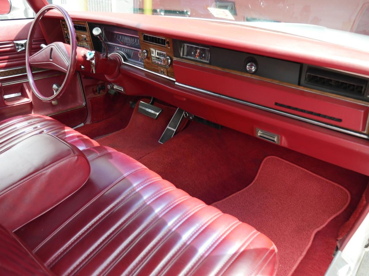 1975 Oldsmobile Delta 88 Royale Convertible