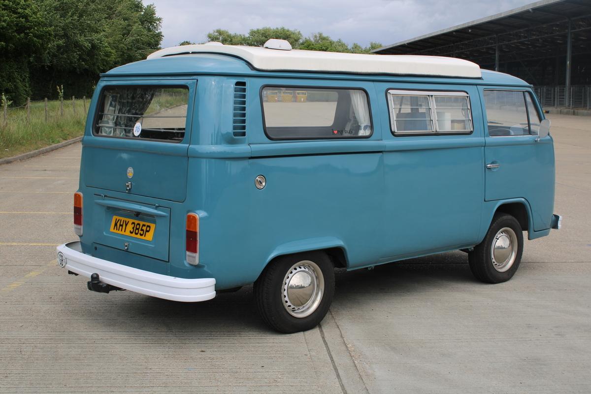 1976 Volkswagen CAMPER VAN