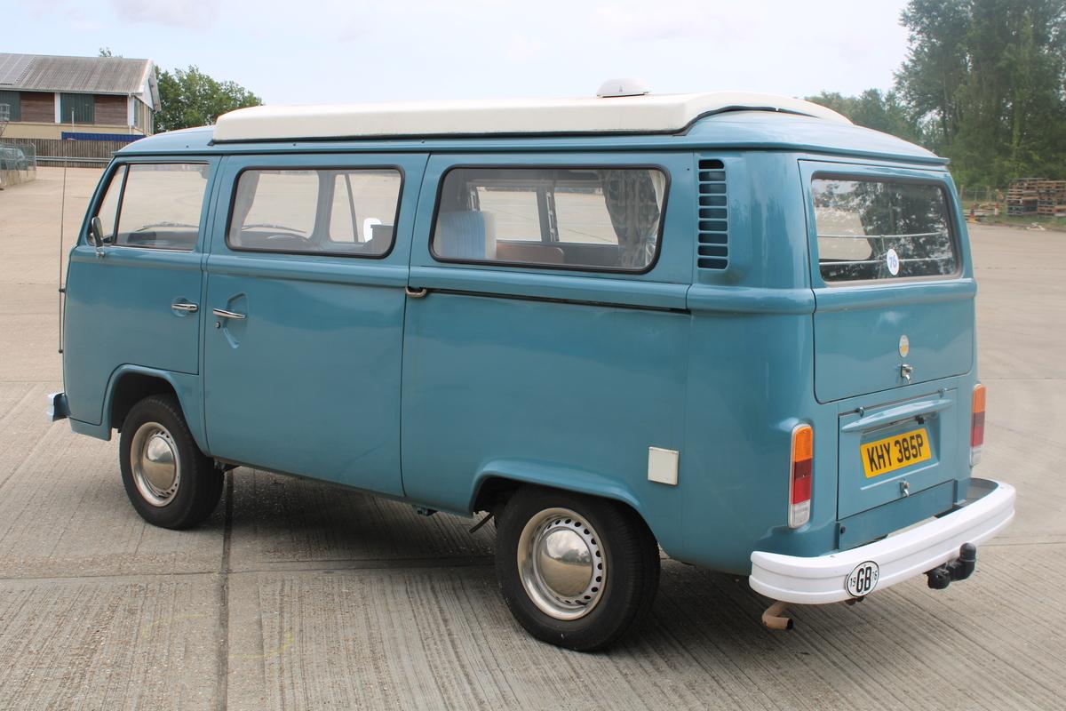 1976 Volkswagen CAMPER VAN