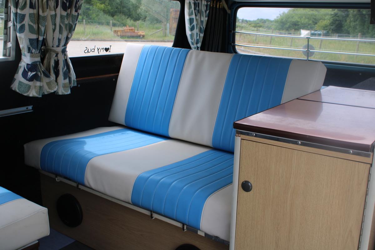 1976 Volkswagen CAMPER VAN