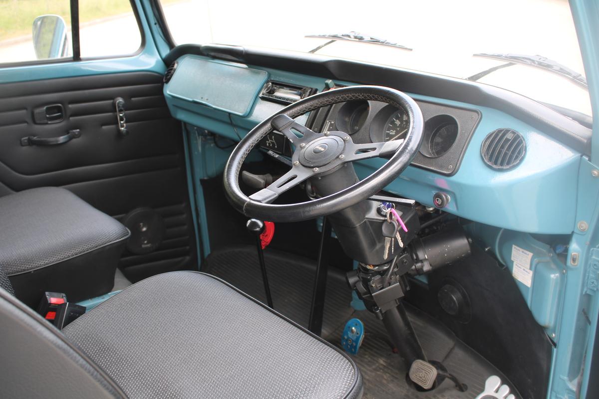 1976 Volkswagen CAMPER VAN