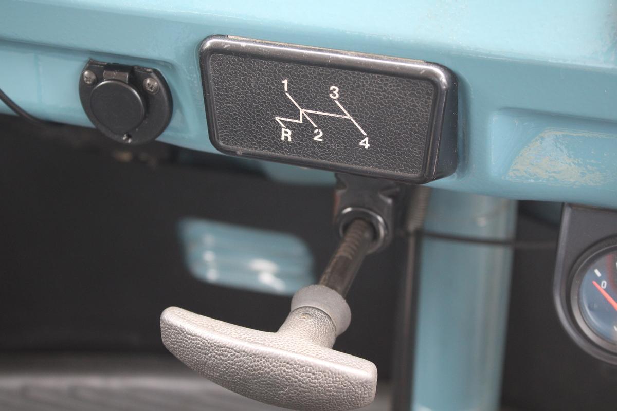 1976 Volkswagen CAMPER VAN