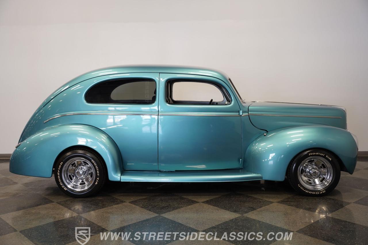 1940 Ford Deluxe