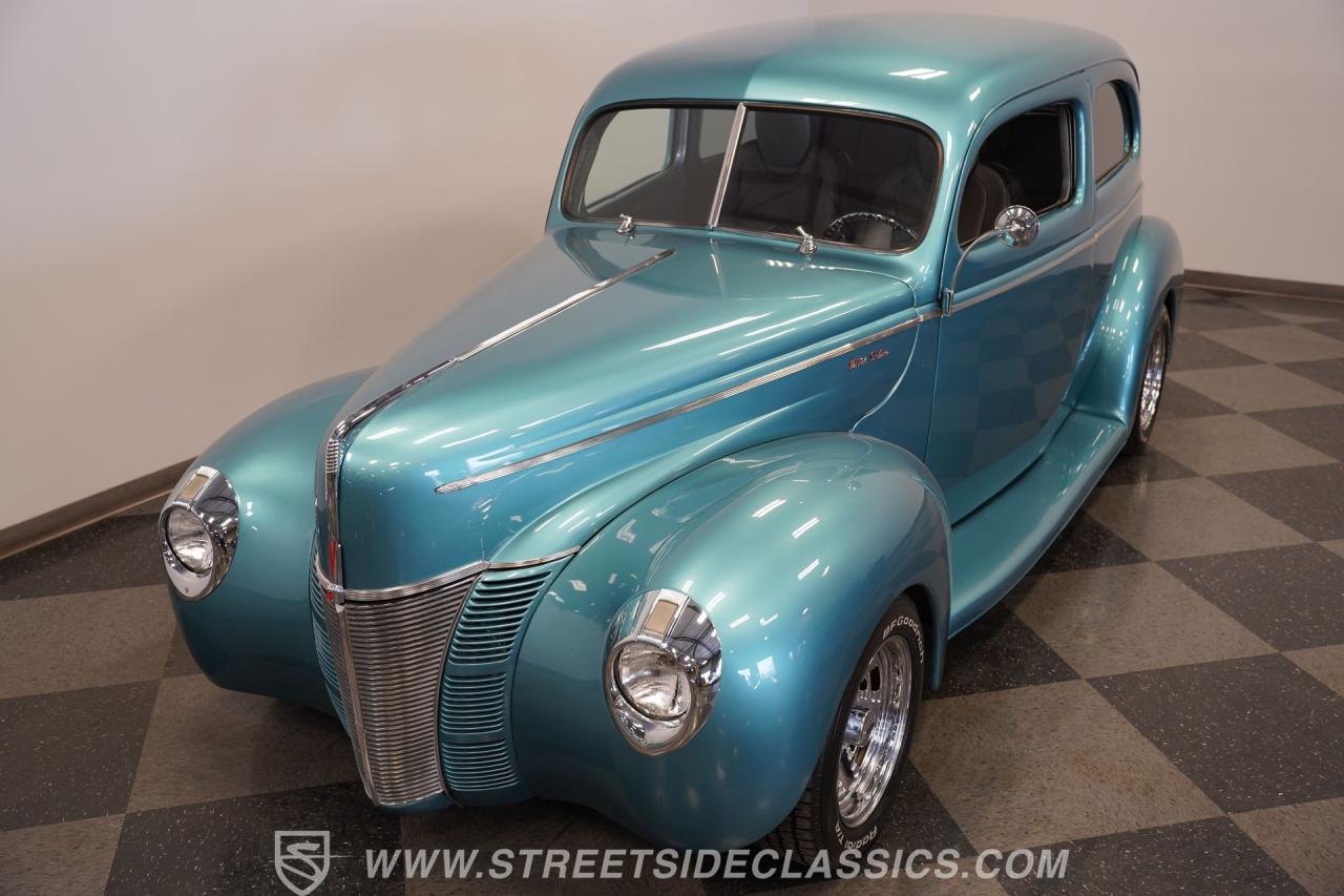 1940 Ford Deluxe