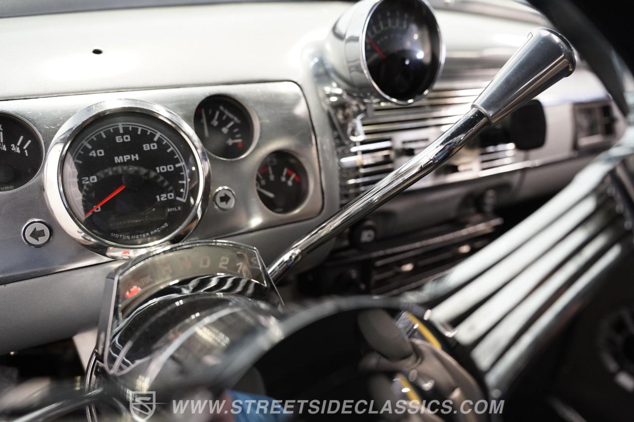 1940 Ford Deluxe