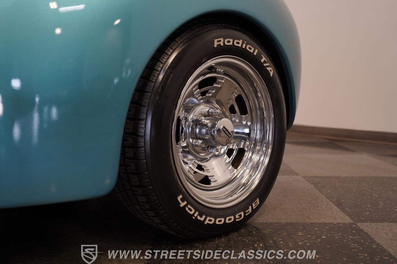 1940 Ford Deluxe