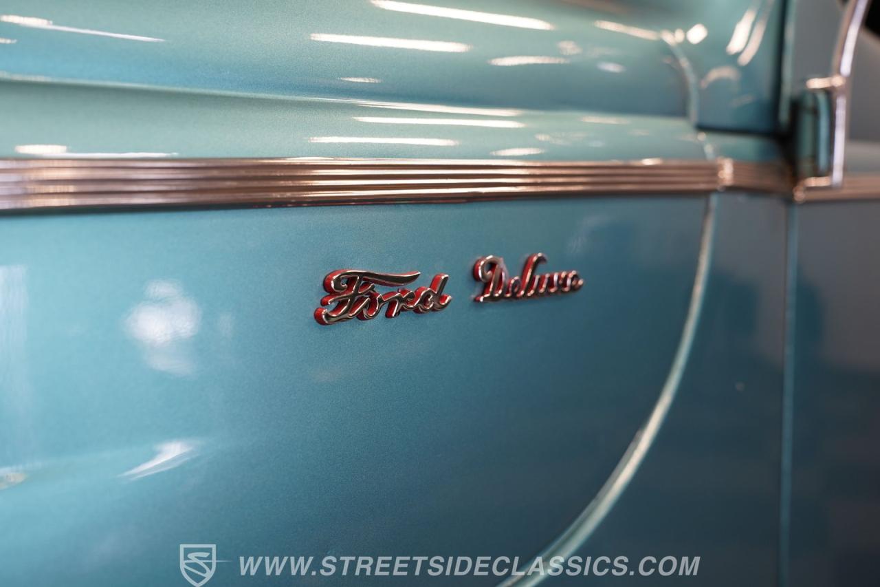 1940 Ford Deluxe