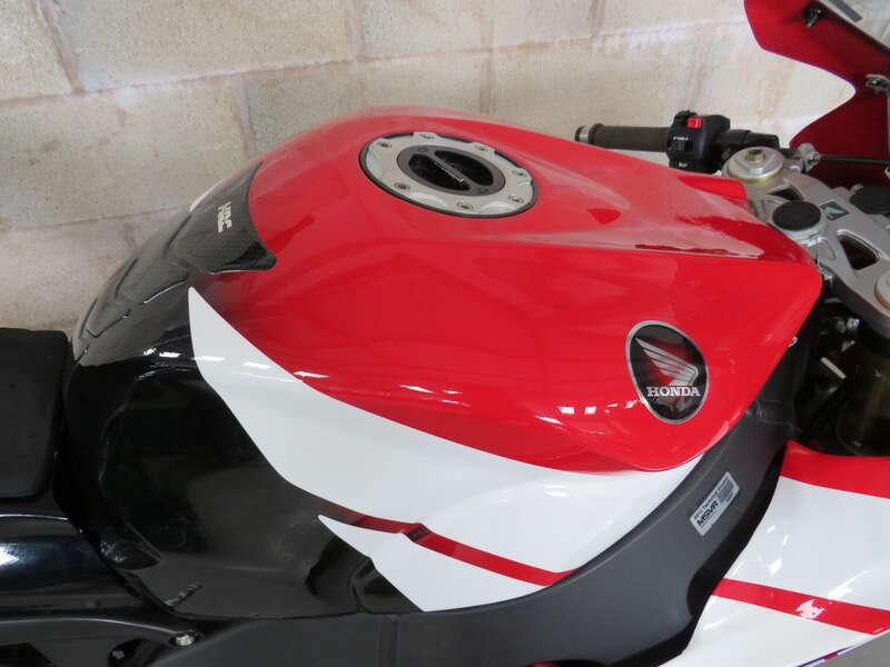 2010 Honda CBR1000RR FIREBLADE SUPERSTOCK RACE BIKE