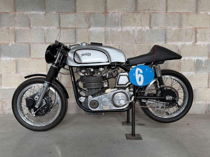 1956 NORTON MANX MODSEL 40M