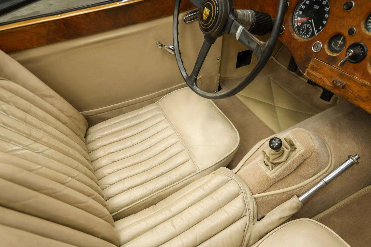 1955 Jaguar XK140 DHC &ldquo;More than 70 years in France&rdquo;