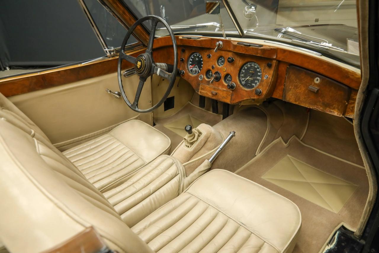 1955 Jaguar XK140 DHC &ldquo;More than 70 years in France&rdquo;
