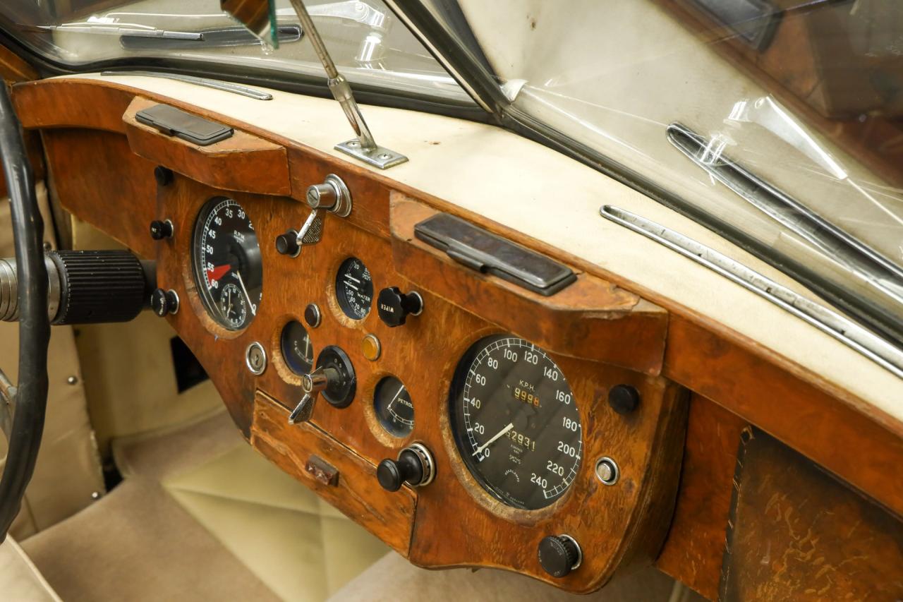 1955 Jaguar XK140 DHC &ldquo;More than 70 years in France&rdquo;
