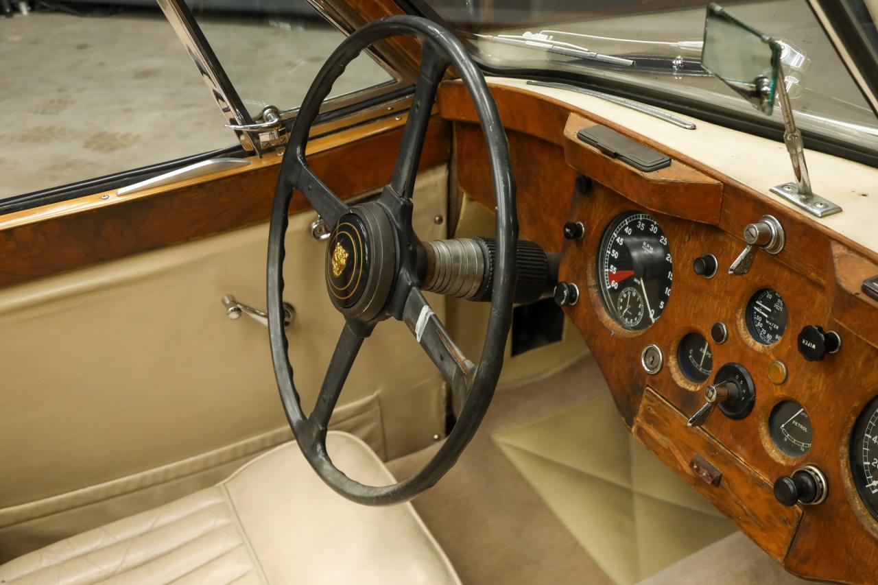 1955 Jaguar XK140 DHC &ldquo;More than 70 years in France&rdquo;