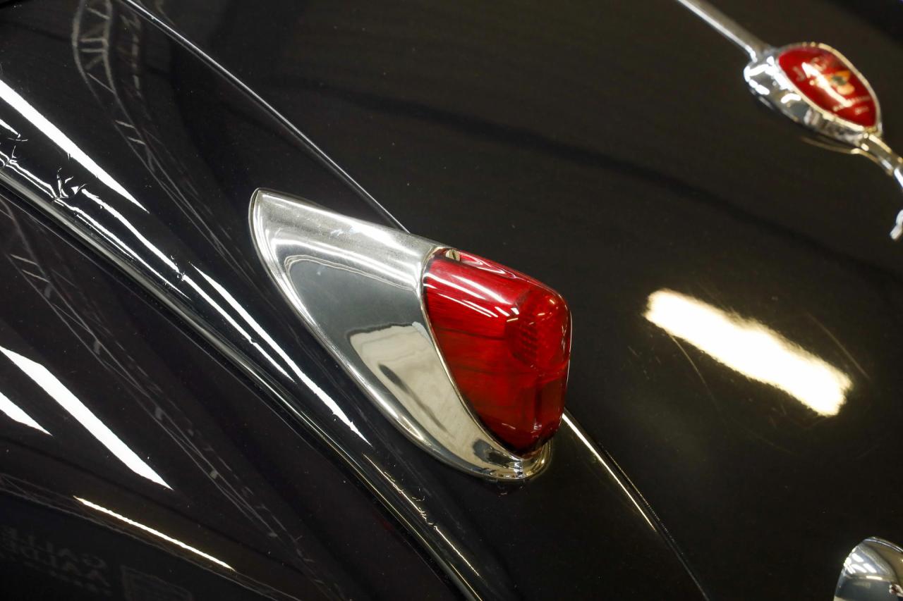 1955 Jaguar XK140 DHC &ldquo;More than 70 years in France&rdquo;