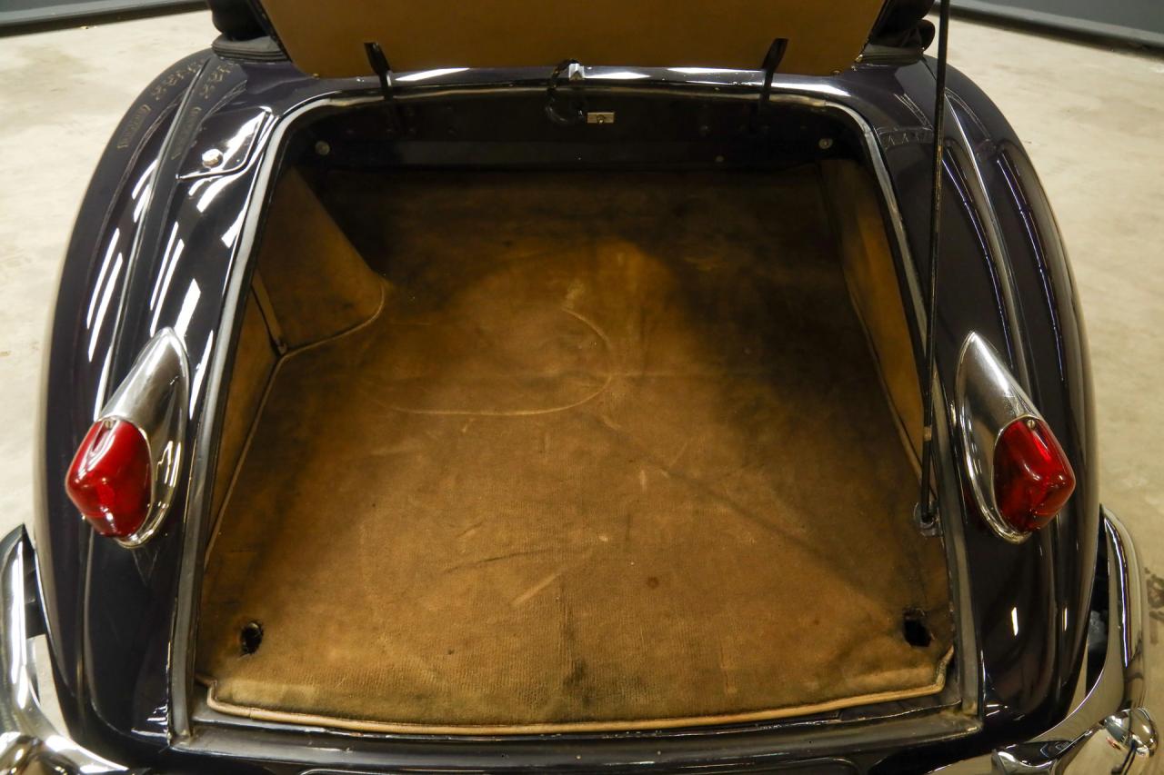 1955 Jaguar XK140 DHC &ldquo;More than 70 years in France&rdquo;
