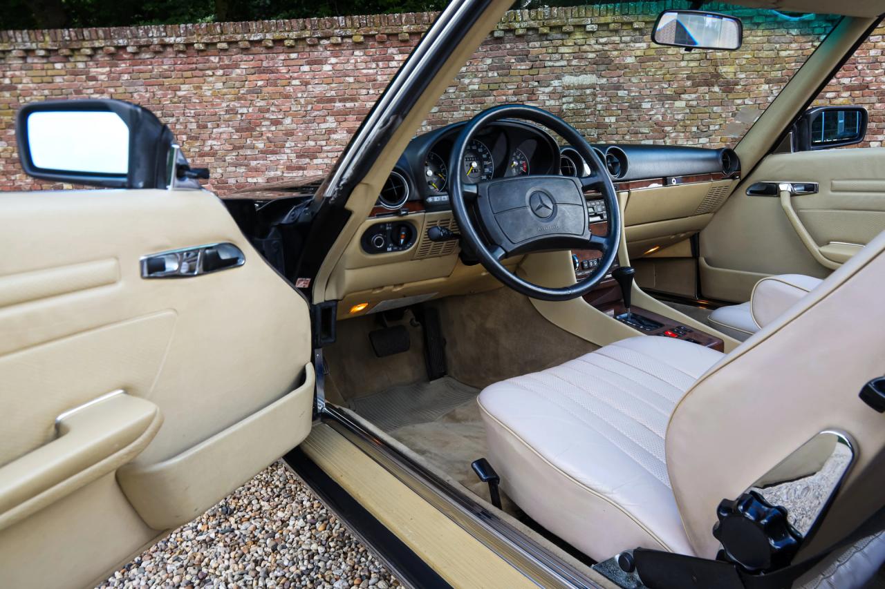 1986 Mercedes - Benz 420 SL &ldquo;The hidden strip is still there&rdquo;