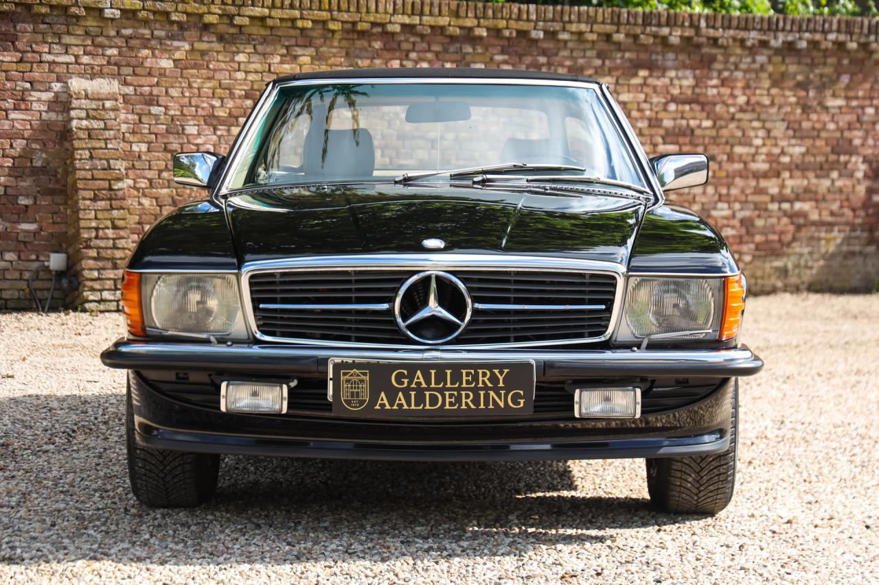 1986 Mercedes - Benz 420 SL &ldquo;The hidden strip is still there&rdquo;