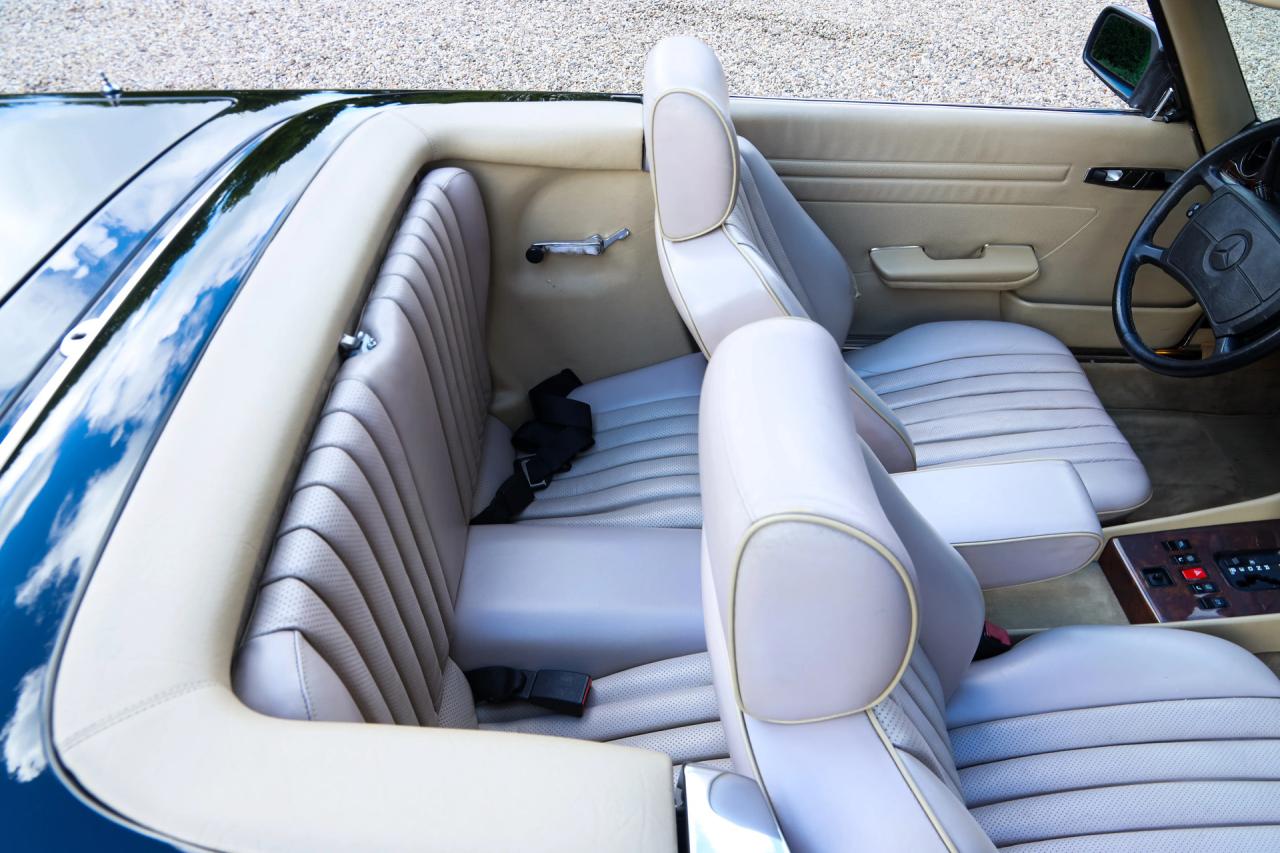 1986 Mercedes - Benz 420 SL &ldquo;The hidden strip is still there&rdquo;