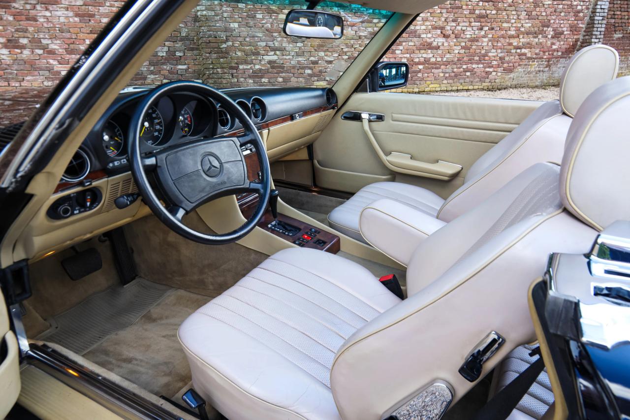 1986 Mercedes - Benz 420 SL &ldquo;The hidden strip is still there&rdquo;