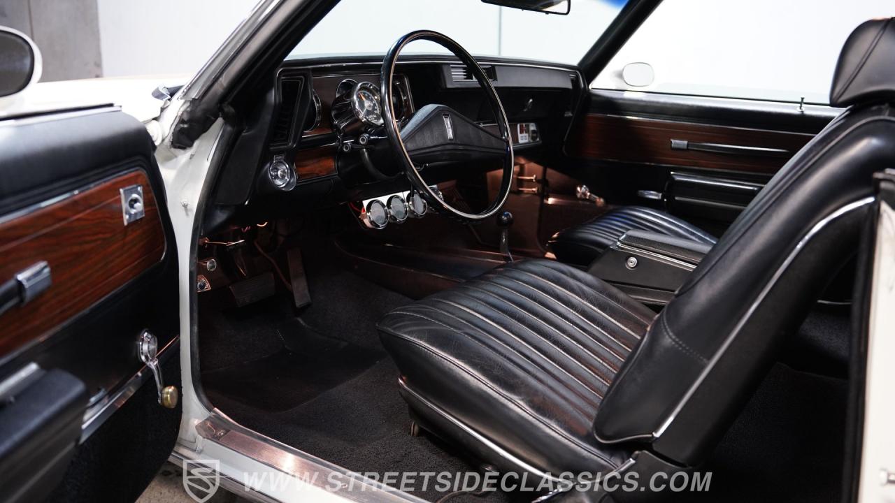 1972 Oldsmobile Cutlass Supreme Hurst/Olds Indy 500 Pace Car