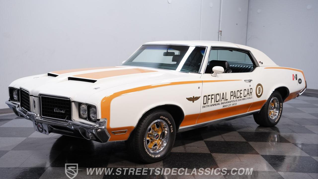 1972 Oldsmobile Cutlass Supreme Hurst/Olds Indy 500 Pace Car