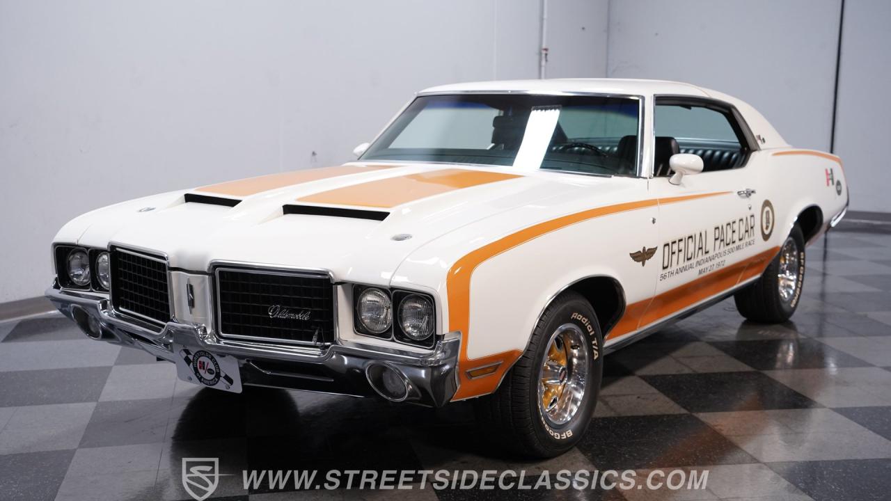 1972 Oldsmobile Cutlass Supreme Hurst/Olds Indy 500 Pace Car