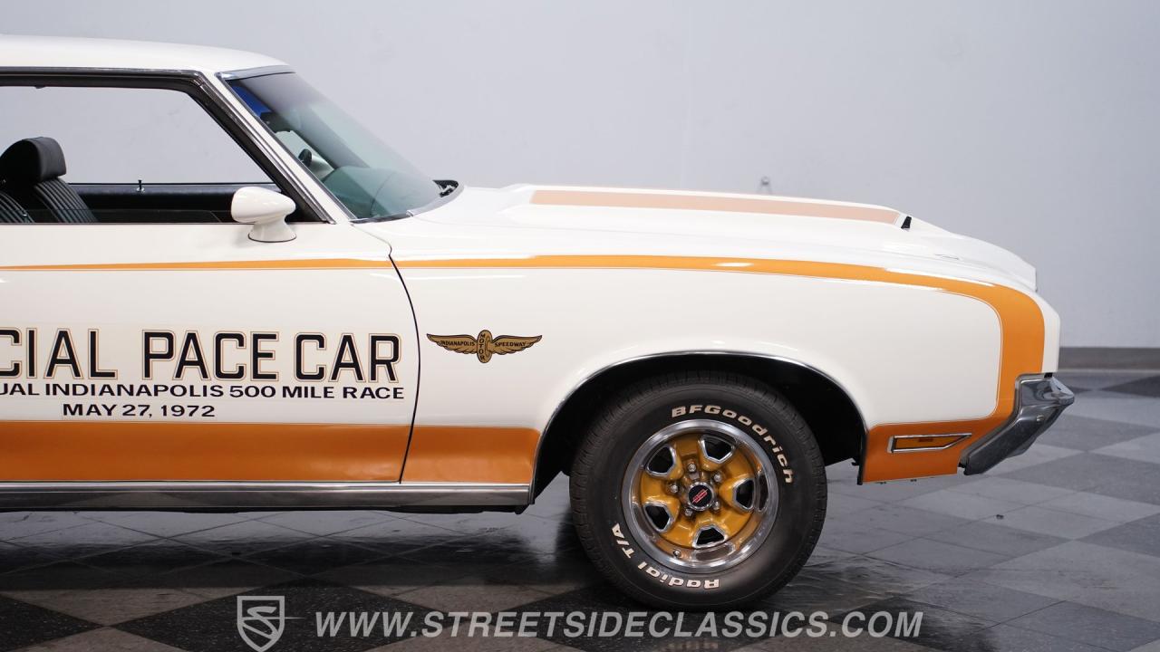 1972 Oldsmobile Cutlass Supreme Hurst/Olds Indy 500 Pace Car