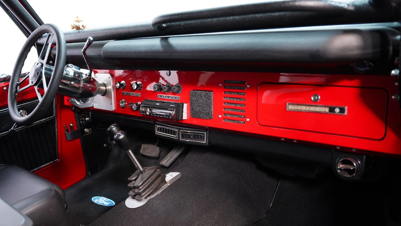 1972 Ford Bronco 4x4 Restomod