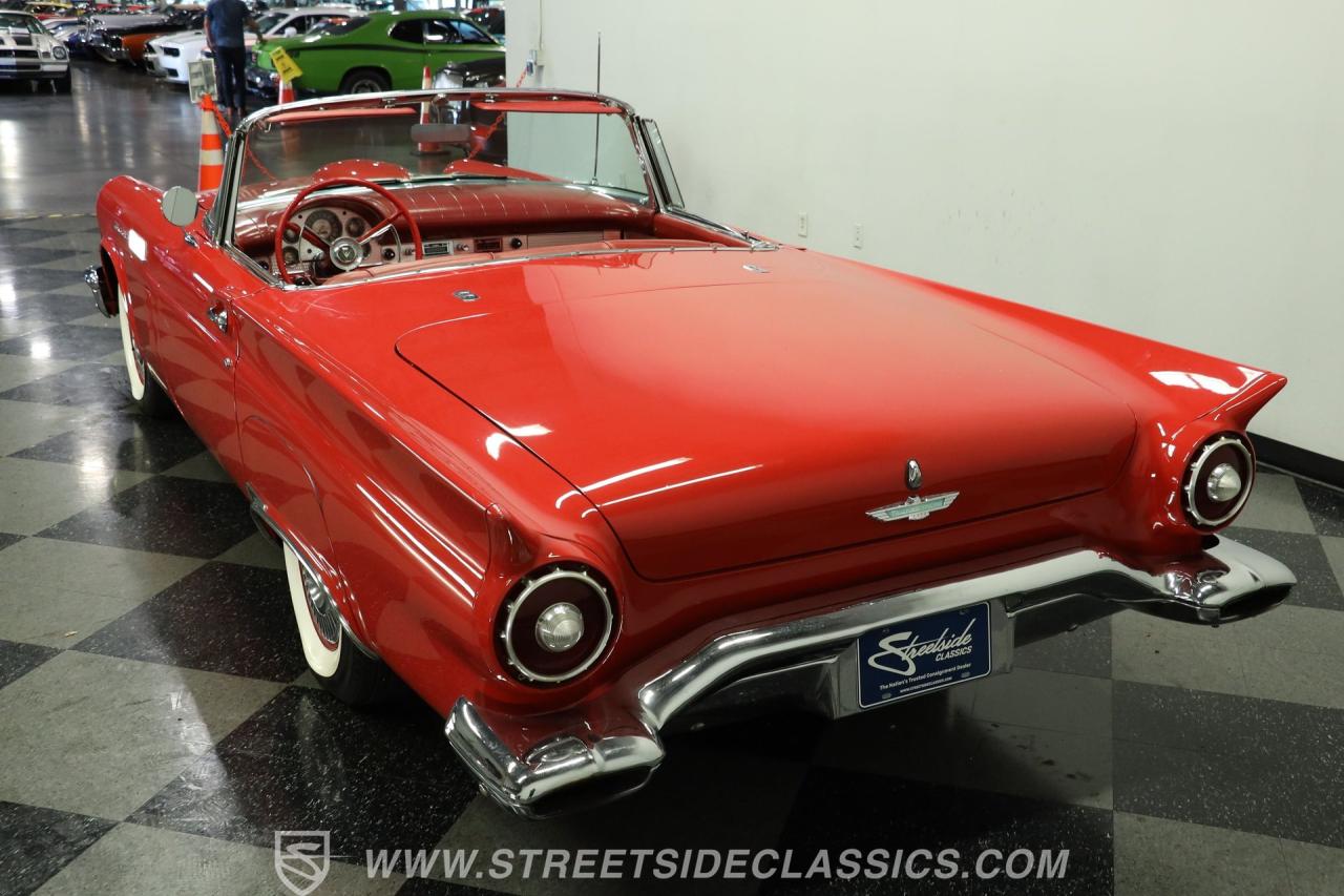 1957 Ford Thunderbird