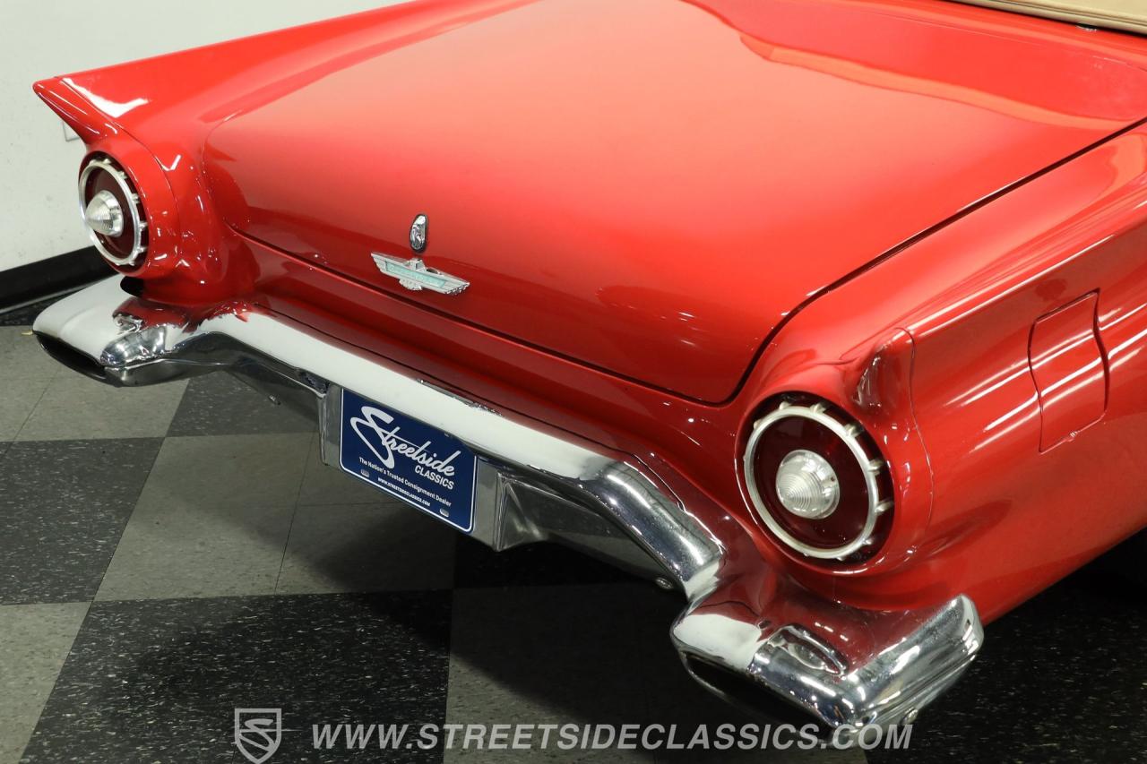 1957 Ford Thunderbird
