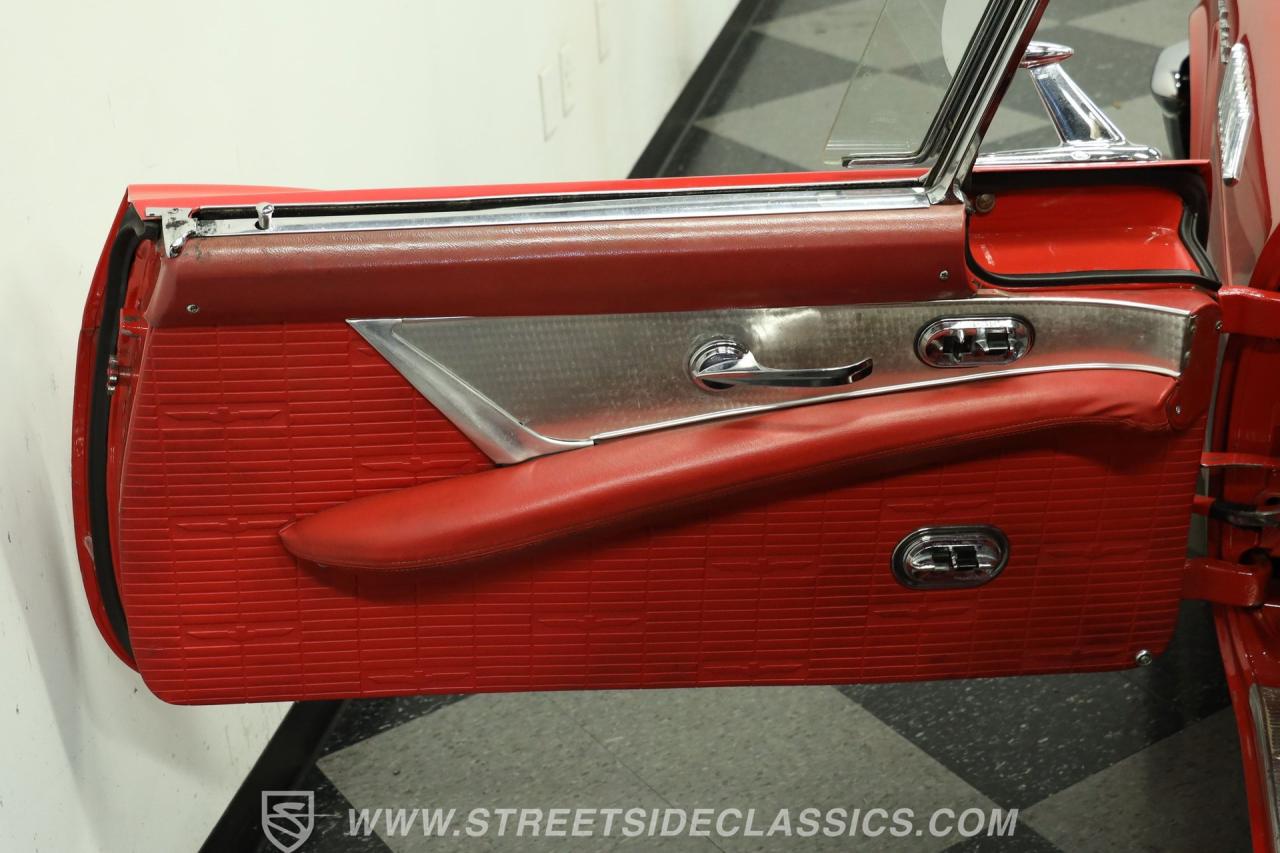 1957 Ford Thunderbird