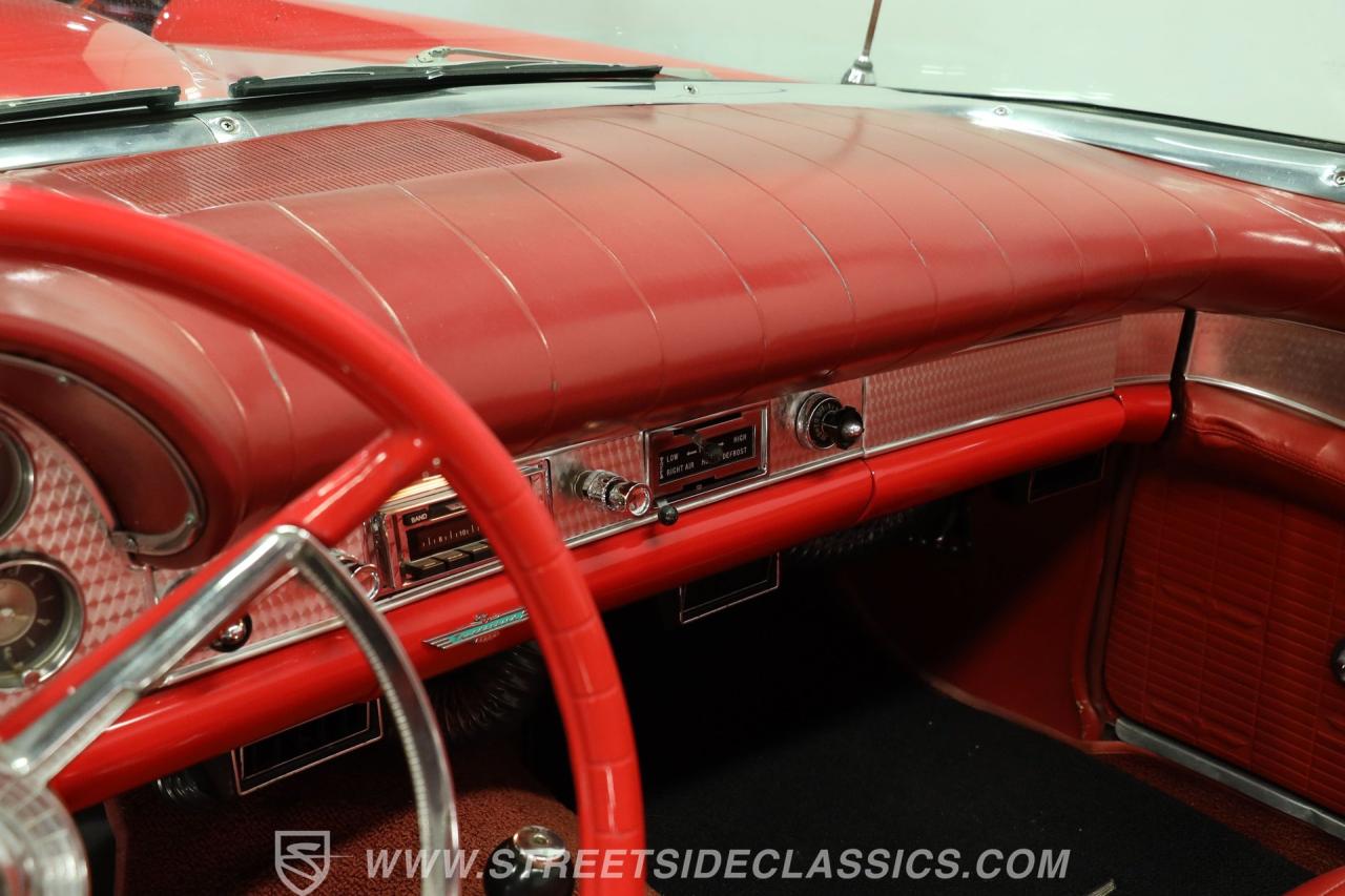 1957 Ford Thunderbird