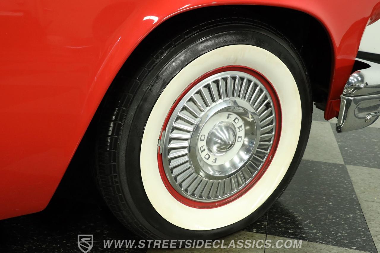 1957 Ford Thunderbird