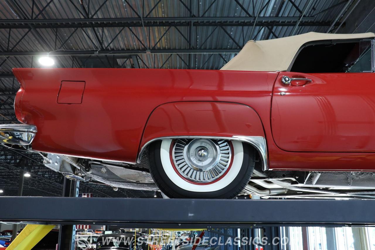 1957 Ford Thunderbird