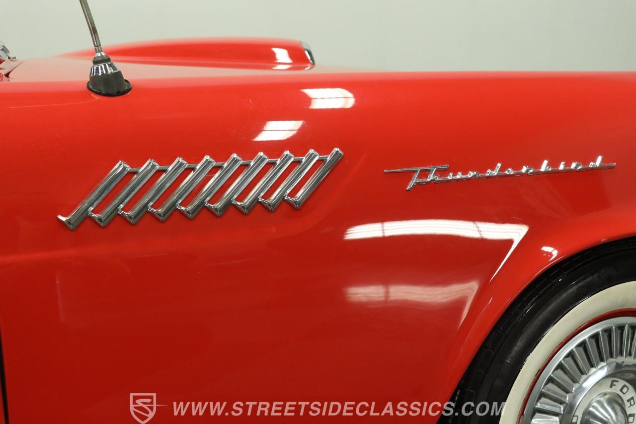 1957 Ford Thunderbird