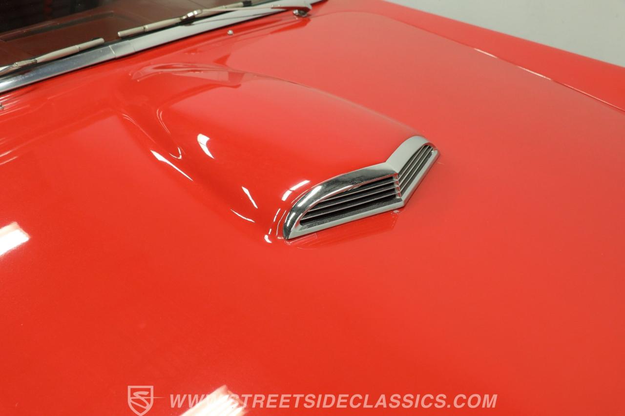 1957 Ford Thunderbird